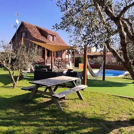 Casita De Madera Girona