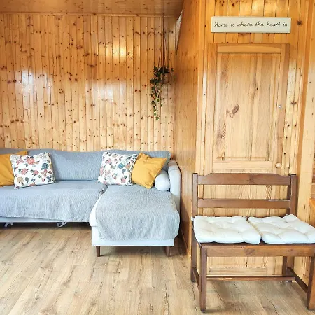 Casita De Madera Holiday home Girona