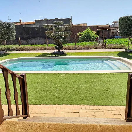 Holiday home Casita De Madera Girona