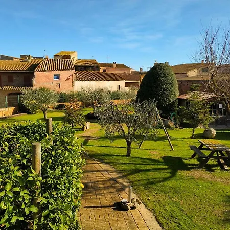 Holiday home Casita De Madera Girona